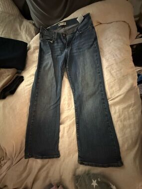 Levi’s Women's Medium Wash Bootcut Jeans